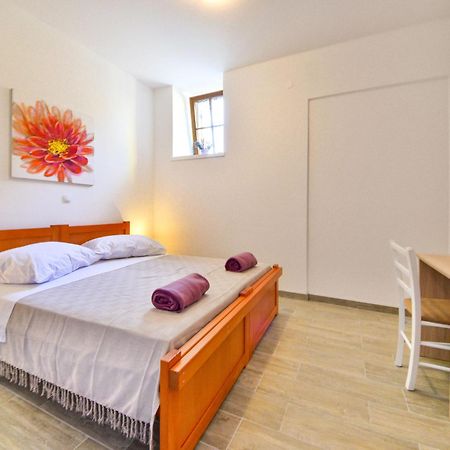 Apartment Val-2 By Interhome Sveti Juraj Eksteriør bilde