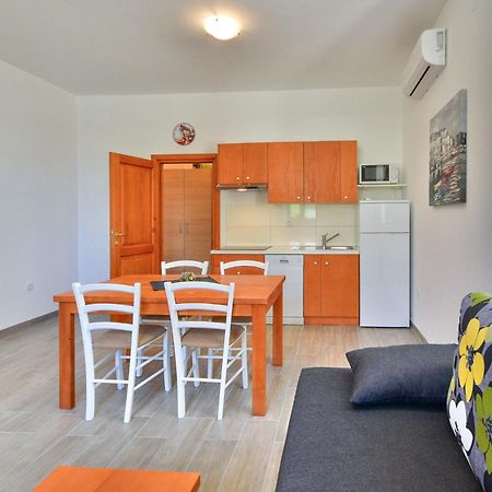 Apartment Val-2 By Interhome Sveti Juraj Eksteriør bilde